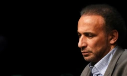 L'intellectuel musulman Tariq Ramadan le 26 mars 2016 lors d'une conférence à Bordeaux