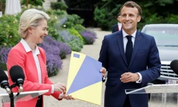 Le président français Emmanuel Macron et la présidente de la Commission européenne Ursula Von der Leyen, le 23 juin 2021 à Paris