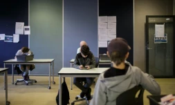 Une salle de classe réorganisée pour éviter la propagation du coronavirus à Copenhague le 29 avril 2020