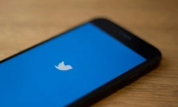 Les autorités chinoises ont utilisé prÚs d'un millier de comptes Twitter, et dans une moindre mesure des pages Facebook, pour discréditer et diviser les manifestants pro-démocratie à Hong Kong