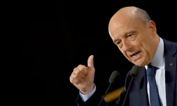 Alain Juppé lors d'un discours durant un meeting de campagne, le 19 octobre 2016 à Rennes