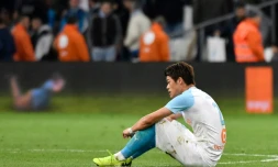 Le défenseur japonais de Marseille Hiroki Sakai dépité aprÚs la défaite contre Nantes en championnat, le 28 avril 2019 au Stade Vélodrome