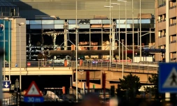 L'aéroport international de Bruxelles-Zaventem endommagé après une explosion, le 22 mars 2016
