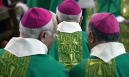 Les Ă©vĂȘques de France rĂ©unis en assemblĂ©e plĂ©niĂšre Ă Lourdes le 5 novembre 2019