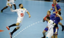 Le Français Nikola Karabatic face à la Russie lors du Mondial de handball, le 17 janvier 2019 à Berlin