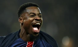 Serge Aurier au Parc des Princes, le 13 décembre 2015