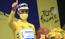 Julian Alaphilippe (Deceuninck) vainqueur de la 1re étape du Tour de France, entre Brest et Landerneau, le 26 juin 2021