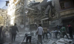 Un quartier rebelle de la ville syrienne d'Alep aprÚs un bombardement aérien, le 27 septembre 2016