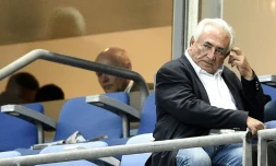 Dominique Strauss-Kahn assiste à la finale PSG-Auxerre de la Coupe de France de foot le 30 mai 2015 au Stade de France