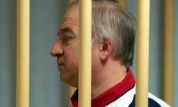 Sergueï Skripal lors de son procès au tribunal de Moscou, le 9 août 2006