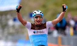 Le Français Nans Peters remporte la 17e étape du Giro, au stade de biathlon d'Anterselva, le 29 mai 2019