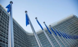 Concrètement, la Commission doit présenter une nouvelle directive prévoyant de rendre publiques - "pays par pays" au sein de l'UE - les données comptables et fiscales des multinationales