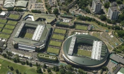 Vue aérienne du All England Lawn Tennis Club qui accueille le Grand Chelem sur gazon à Wimbledon, le 4 juillet 2019 