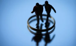 Pour la deuxième année consécutive, les actes homophobes ont augmenté en 2017 confirmant "l'ancrage" de l'homophobie dans la société française