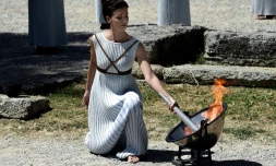 Répétition de l'allumage de la flamme olympique au Temple d'Hera à Olympie, le 20 avril 2016