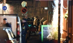 Des policiers s'activent dans la rue où Chérif Chekatt a été tué le 13 décembre 2018 à Strasbourg