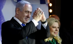 Le Premier ministre israélien Benjamin Netanyahu et sa femme Sara, à Petah Tikva près de Tel Aviv le 18 décembre 2019