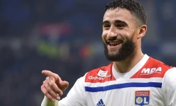La joie de l'attaquant de Lyon Nabil Fekir aprÚs avoir inscrit un but contre Monaco, en L1, le 16 décembre 2018 à Décines-Charpieu
