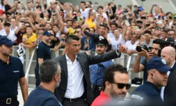L'attaquant vedette du Portugal Cristiano Ronaldo arrive au centre médical de la Juventus à Turin, le 16 juillet 2018  