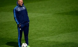 Le technicien du Barça Zinédine Zidane lors d'une séance d'entraînement à Valdebebas, le 11 avril 2016