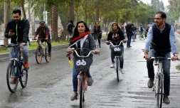 L'Irakienne Marina Jaber (c), le 5 décembre 2016 à Bagdad