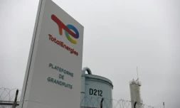 Le tribunal judiciaire de Paris a enjoint jeudi à TotalEnergies d'intégrer les émissions de gaz à effet de serre de ses clients dans son plan de vigilance