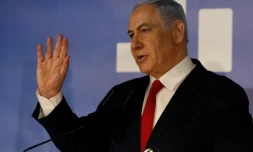 Le Premier ministre israélien Benjamin Netanyahu s'exprime lors d'une déclaration télévisée le 28 février 2019 à sa résidence à Jérusalem pour dénoncer comme relevant d'une "chasse aux sorcières" la perspective d'être inculpé pour corruption