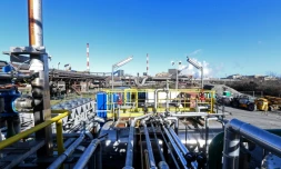 Vue de l'aciérie d'ArcelorMittal sur son site de Dunkerque, dans le nord de la France, le 11 février 2022