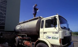 Camion citerne de la Sicalait