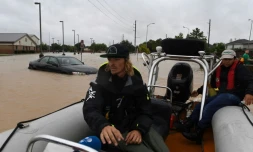 Andrew Brennan, venu de Louisiane pour apporter son aide aux personnes sinistrées après le passage de la tempête Harvey, le 29 août 2017 à Houston, au Texas
