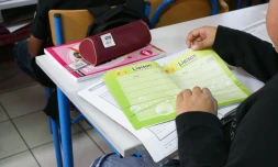 Jeudi 19 août 2010 - Distribution de cahiers de textes aux écoles primaires de l'Entre-Deux (Photo DR)