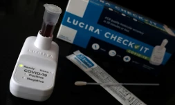 Un kit de dépistage à domicile Lucira à Los Angeles, le 12 octobre 2021