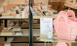 Boutique de chaussures réouverte à Paris le 12 mai 2020