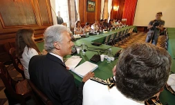 Mardi 24 Août 2010


 Georges Tron à La Réunion