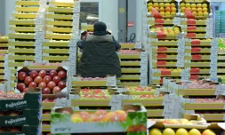 Plusieurs centaines de manifestants opposés à la loi travail, militants CGT principalement, ont perturbé jeudi matin l'accès au marché international de Rungis