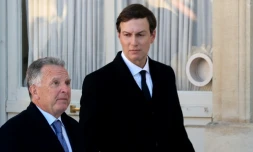 Les émissaires du président américain Donald Trump, Steve Witkoff (à gauche) et Jared Kushner, le 6 janvier 2026 à Paris