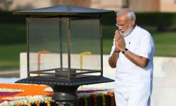 Le Premier ministre indien Narendra Modi, au mémorial en l'honneur de Mahatama Gandhi, à New Dehli, le 30 mai 2019