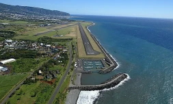 Aéroport de Gillot photo archive