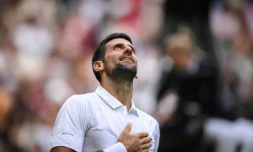 Novak Djokovic lors de sa victoire en quart de finale du tournoi de Wimbledon face au Russe Andrey Rublev le 11 juillet 2023. Le Serbe qui vise un 24e titre en Grand Chelem doit d'abord franchir l'obstacle Jannik Sinner en demi-finale 