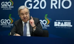 Le secrétaire général de l'ONU, Antonio Guterres, donne une conférence de presse à Rio de Janeiro le 17 novembre 2024
