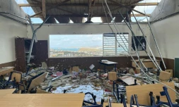 Une salle de classe de l'école primaire Cavani est détruite dans la capitale Mamoudzou après le passage du cyclone Chido sur le territoire français de Mayotte dans l'océan Indien, le 14 décembre 2024