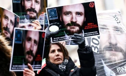 Manifestation pour réclamer la libération de l'humanitaire belge Olivier Vandecasteele écroué en Iran, le 22 janvier 2023 à Bruxelles