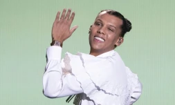 Le chanteur belge Paul Van Haver alias Stromae sur la scÚne des 37e Victoires de la Musique à Boulogne-Billancourt, à l'ouest de Paris, le 11 février 2022