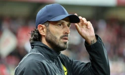 L'entraĂźneur italien de Lyon Fabio Grosso lors du match de Ligue 1 Ă Brest, le 23 septembre 2023