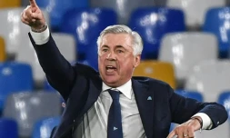 L'Italien Carlo Ancelotti, alors entraîneur à Naples, lors de la réception de Cagliari, en Serie A, le 25 septembre 2019
