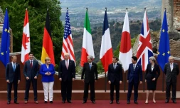 Photo de famille lors du dernier sommet du G7 réunissant les dirigeants des pays les plus riches du monde et ceux de l'Union européenne, le 26 mai à Taormine, en Italie
