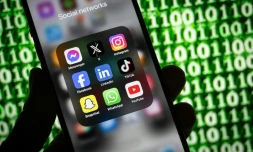 Le public au niveau mondial s'informe désormais davantage sur Facebook, YouTube ou TikTok que via les médias traditionnels