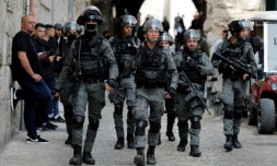 Des forces de sécurité israéliennes en patrouille à Jérusalem, le 17 avril 2022