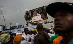 Des partisans du président congolais Denis Sassou Nguesso lors d'un de ses meetings, le 18 mars 2016 à Brazzaville