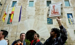 Manifestation devant le parlement régional de Valence (Espagne) pour demander la démission du président régional Carlos Mazon, le 15 novembre 2024